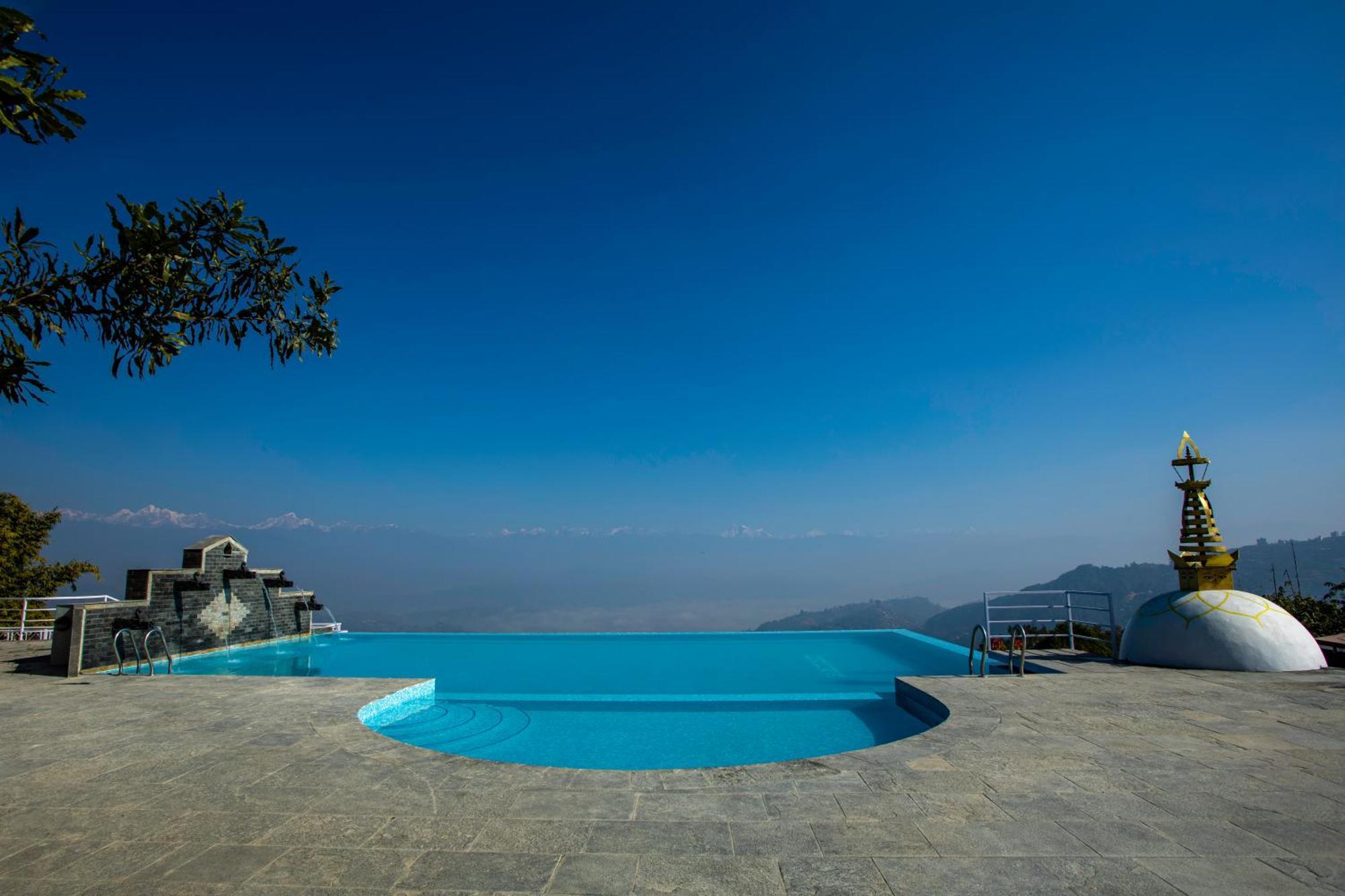 Dhulikhel Lodge Resort Екстериор снимка