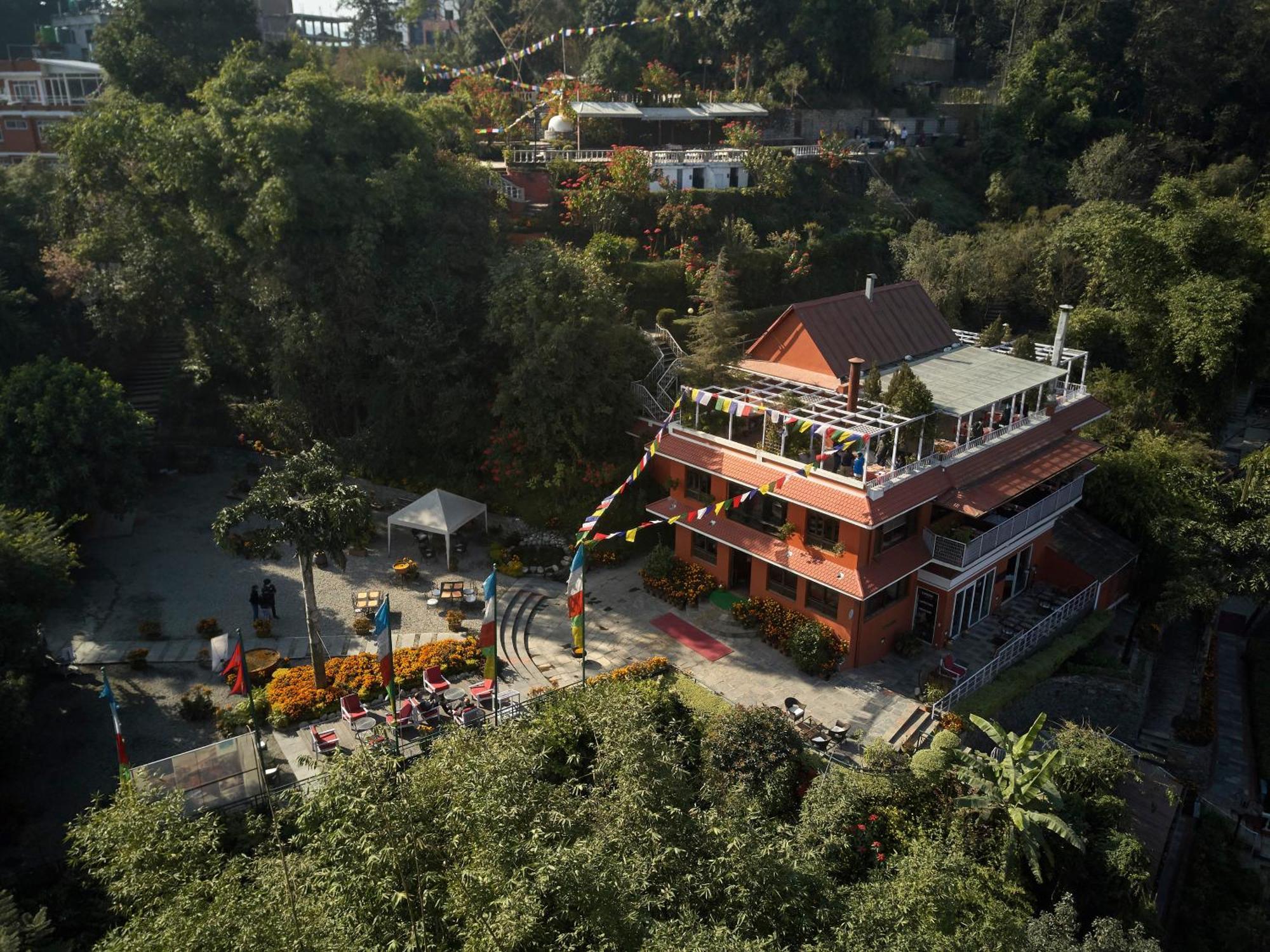 Dhulikhel Lodge Resort Екстериор снимка