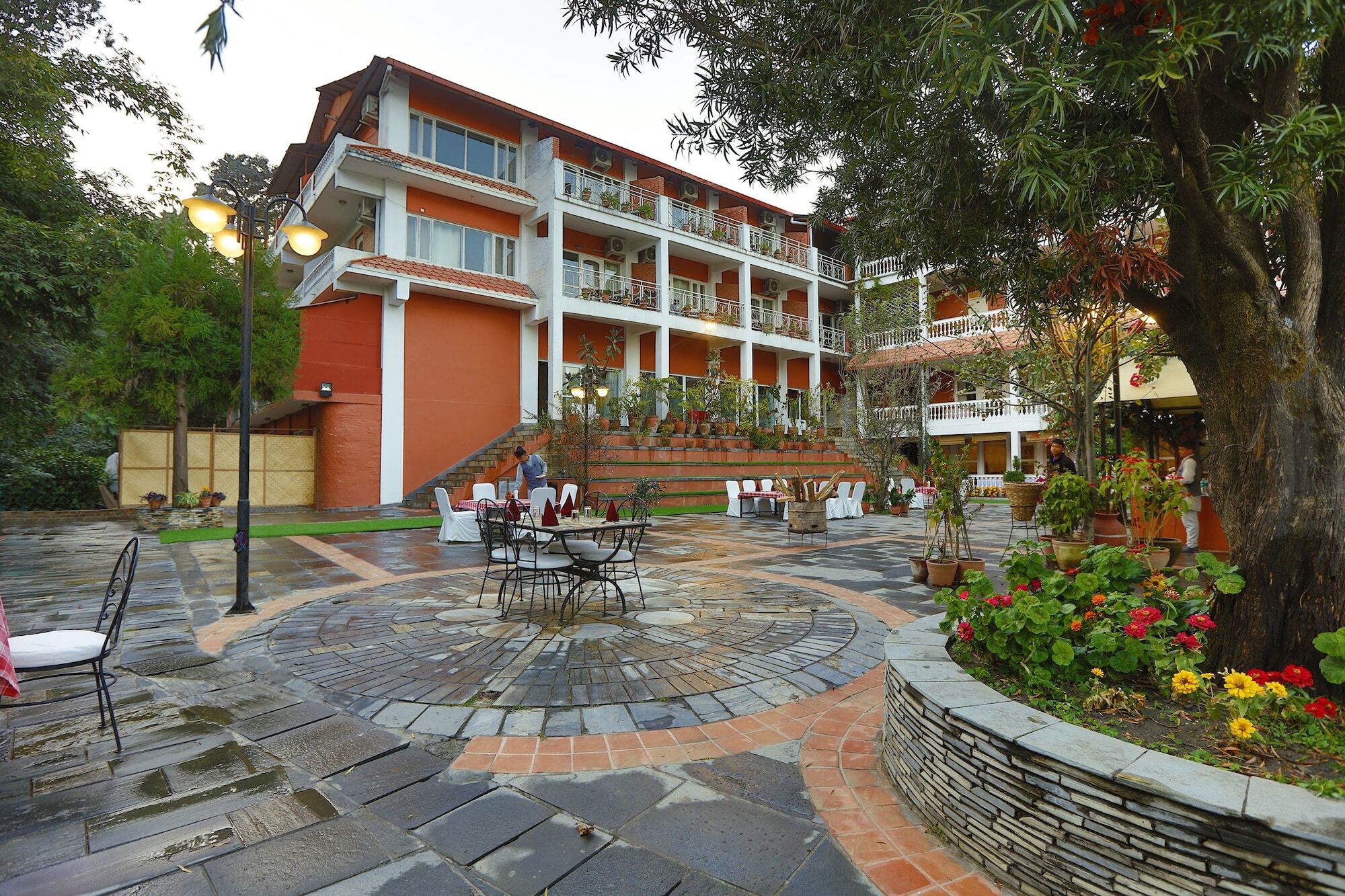 Dhulikhel Lodge Resort Екстериор снимка